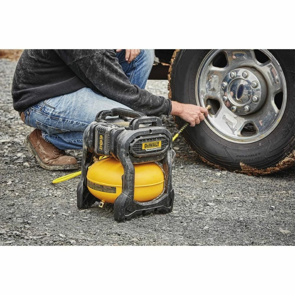 DeWalt Flexvolt® 60V MAX* 2.5 Gallon . Cordless Air Compressor Kit DCC2560T1 - Air Compressors 8 DeWalt Flexvolt® 60V MAX* 2.5 Gallon . Cordless Air Compressor Kit DCC2560T1 - Air Compressors - Image 8