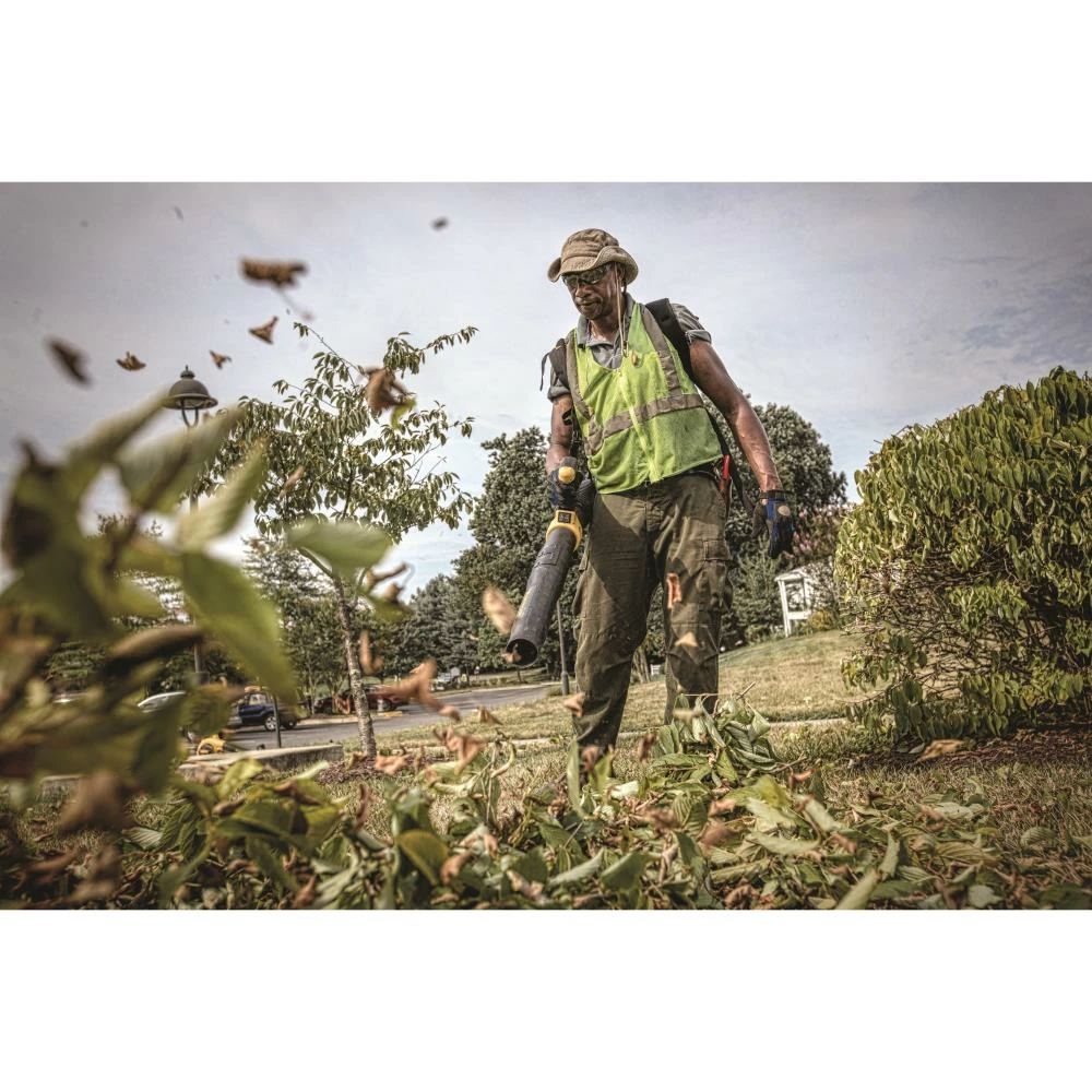 DeWalt 40 Volt MAX* Lithium Ion XR® Brushless Backpack Blower - DCBL590X1 - Backpack Blowers - Image 5